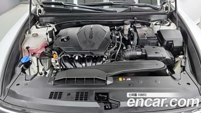 Hyundai Grandeur Hybrid 2023 — ფოტო 5/18
