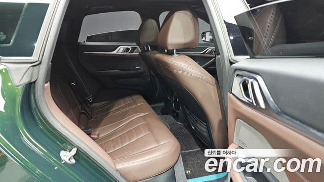 BMW 4 Series 2021 — Şəkil 12/20