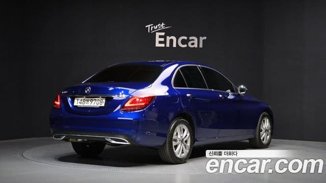 Mercedes-Benz C-Class 2020 — Фото 2/20