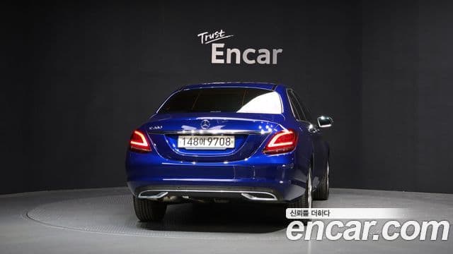 Mercedes-Benz C-Class 2020 — Фото 4/20