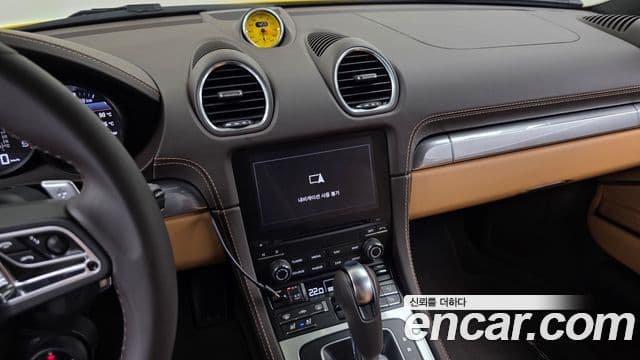 Porsche 718 Cayman 2021 — Şəkil 14/20