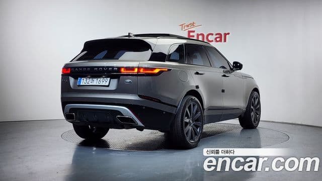 Land Rover Range Rover Velar 2019 — ფოტო 2/20