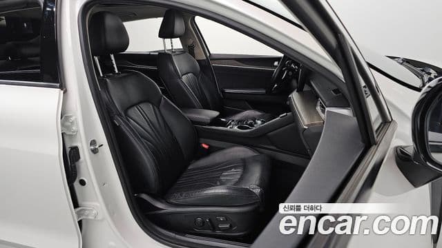 Kia K5 2020 — ფოტო 11/20