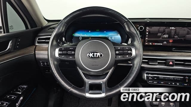 Kia K5 2020 — ფოტო 13/20