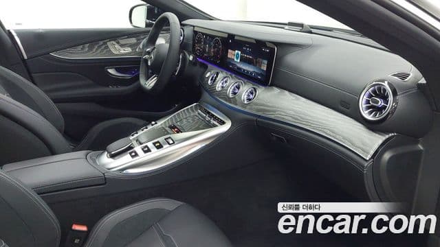 Mercedes-Benz AMG GT 2025 — Şəkil 12/17