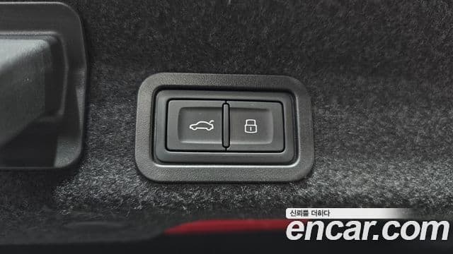 Audi A6 2020 — ფოტო 19/33