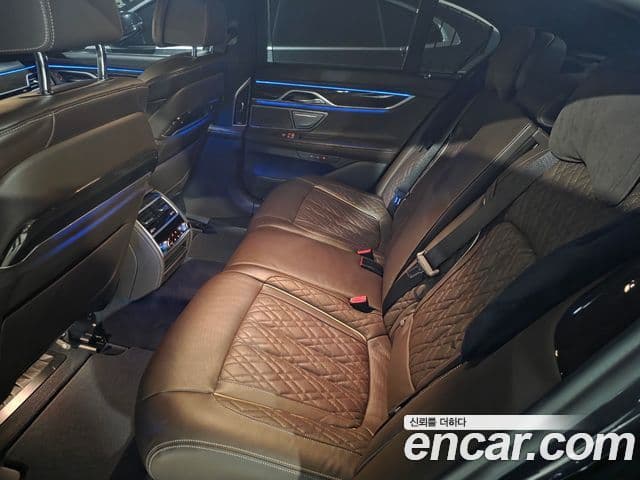 BMW 7 Series 2021 — Şəkil 9/20