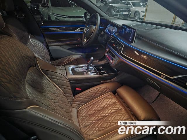 BMW 7 Series 2021 — Şəkil 12/20