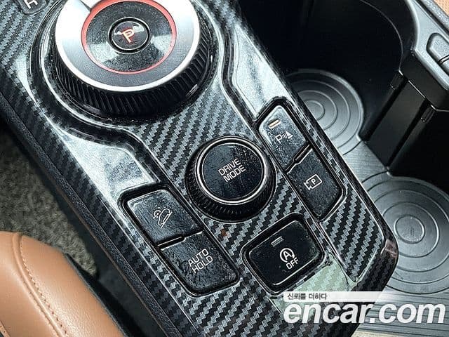 Kia Sportage 2021 — ფოტო 16/20
