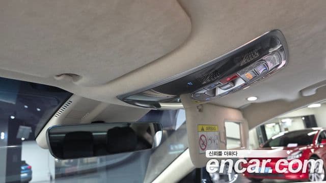 Genesis Electrified G80 2022 — ფოტო 18/20
