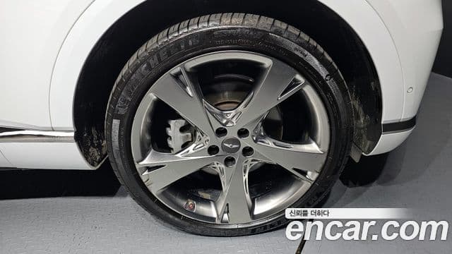 Genesis GV80 2020 — ფოტო 14/32