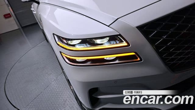 Genesis GV80 2020 — ფოტო 22/32