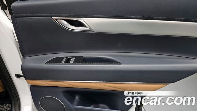 Genesis GV80 2020 — ფოტო 27/32