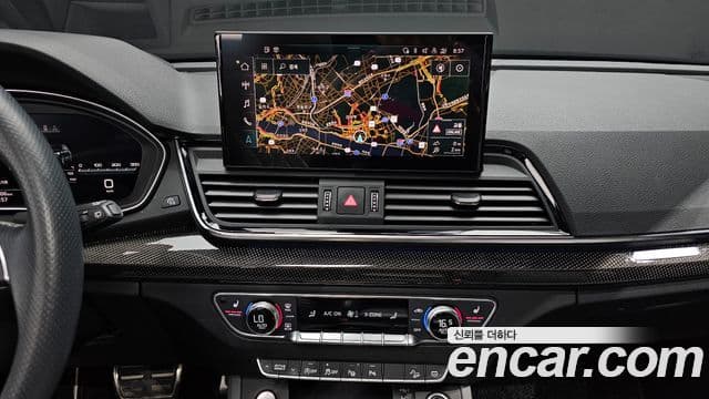 Audi Q5 2021 — ფოტო 13/20