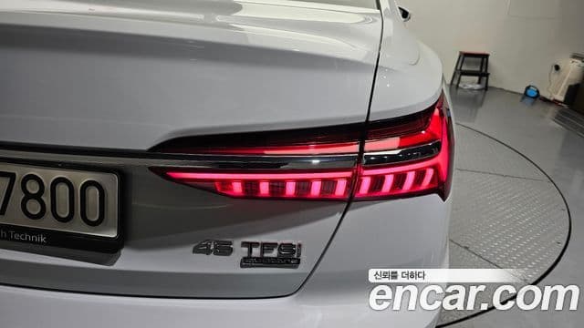 Audi A6 2023 — Photo 21/35