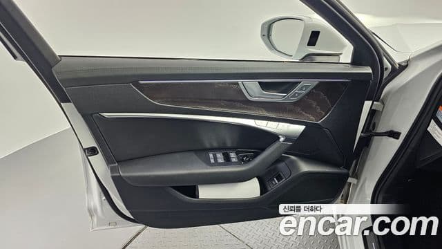 Audi A6 2023 — Photo 23/35