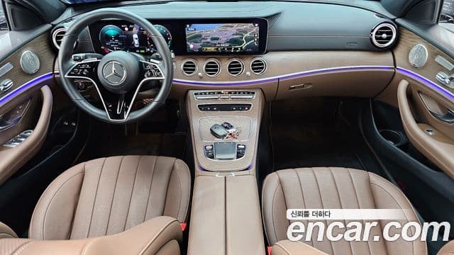 Mercedes-Benz E-Class 2023 — фото 7 из 20