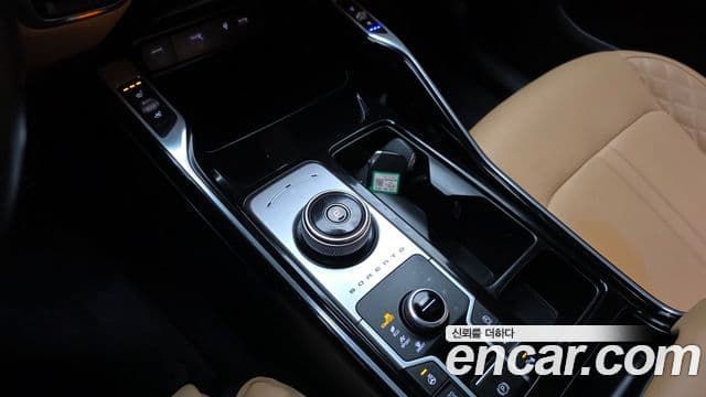 Kia Sorento 2022 — ფოტო 9/20