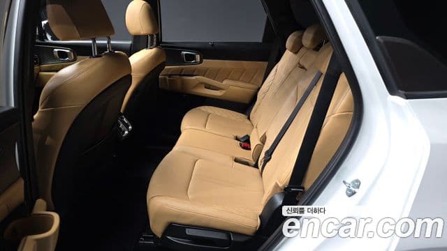 Kia Sorento 2022 — Photo 7/32