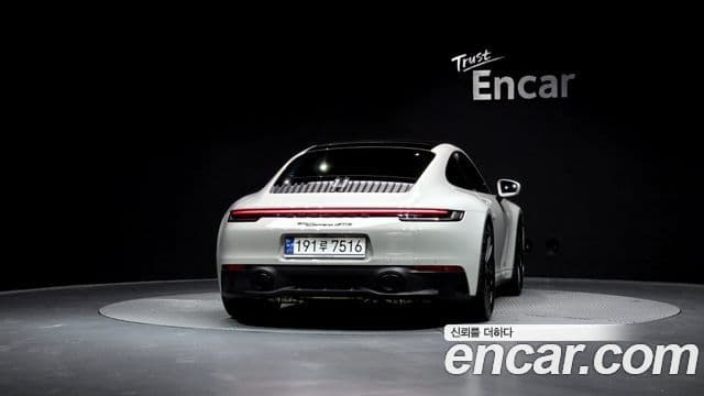 Porsche 911 2023 — ფოტო 3/20