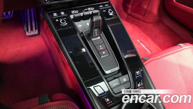 Porsche 911 2023 — ფოტო 7/20