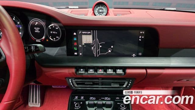 Porsche 911 2023 — Şəkil 14/20