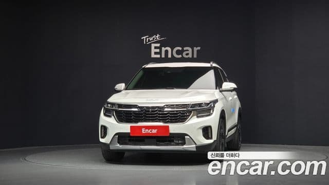 Kia Seltos 2022 — ფოტო 3/20