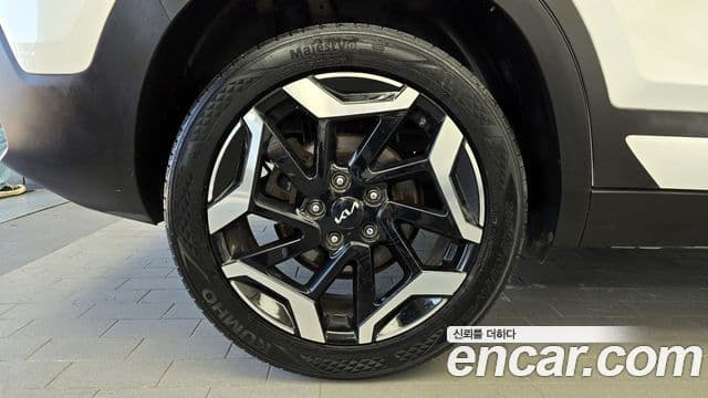 Kia Seltos 2022 — ფოტო 5/20