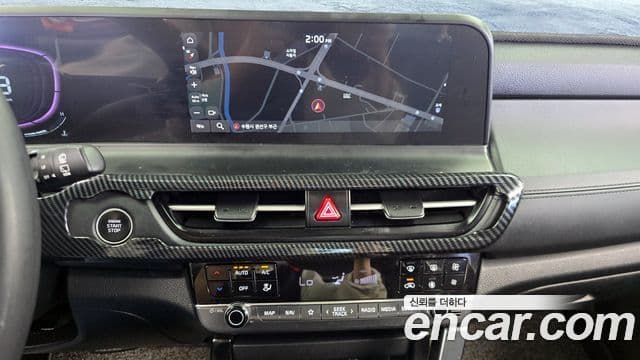 Kia Seltos 2022 — ფოტო 14/20