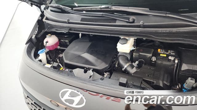 Hyundai Staria 2022 — ფოტო 6/20