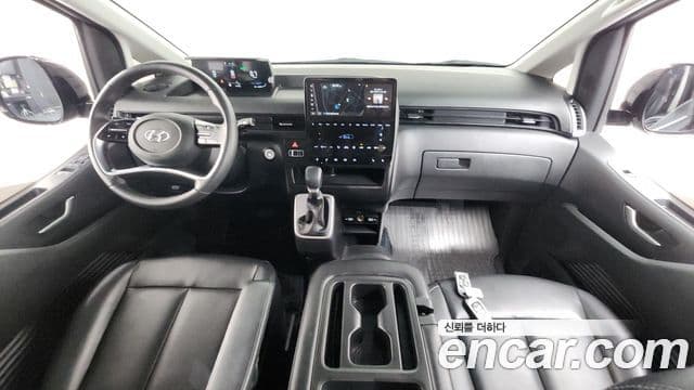 Hyundai Staria 2022 — ფოტო 7/20