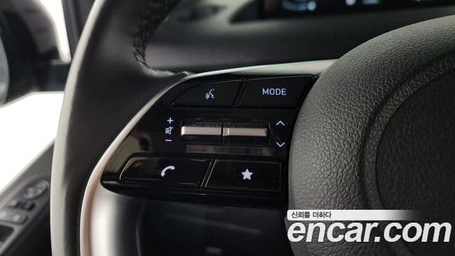 Hyundai Staria 2022 — ფოტო 17/20
