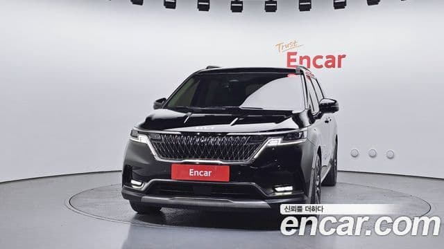 Kia Carnival 2023 — Фото 3/20