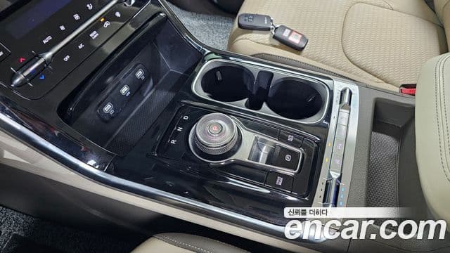 Kia Carnival 2023 — Фото 9/20