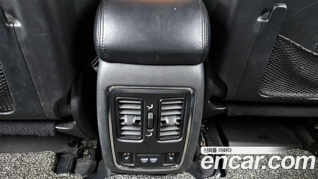 Jeep Grand Cherokee 2018 — Şəkil 19/20