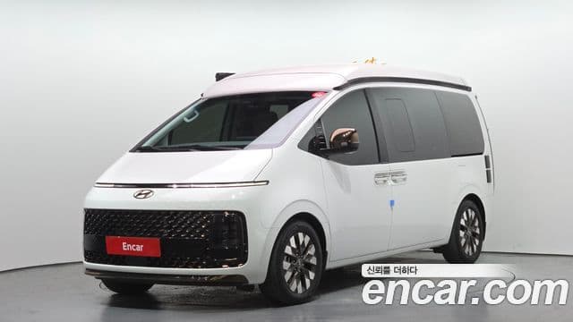 Hyundai Staria 2024 — Фото 1/20