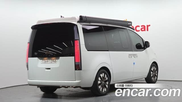 Hyundai Staria 2024 — Фото 2/20