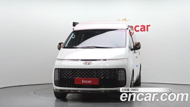 Hyundai Staria 2024 — фото 3 из 20