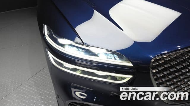 Genesis GV70 2021 — Photo 15/32