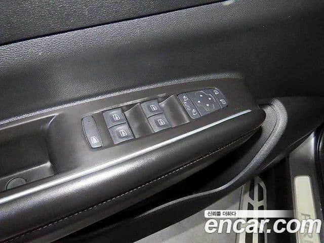 Renault Samsung QM6 2022 — Фото 13/20
