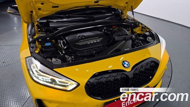 BMW 1 Series 2022 — ფოტო 30/32