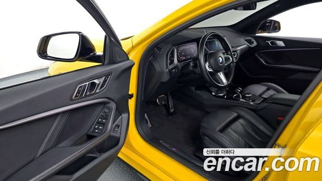 BMW 1 Series 2022 — ფოტო 9/32
