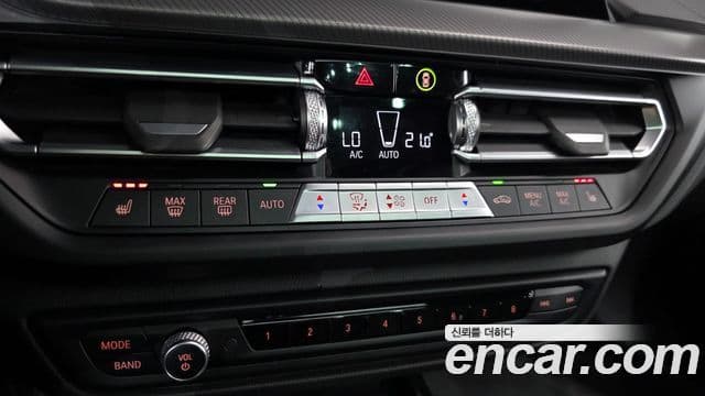BMW 1 Series 2022 — ფოტო 4/32