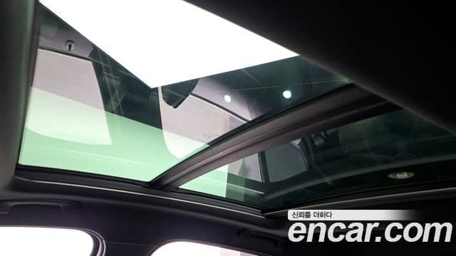 BMW 1 Series 2022 — ფოტო 32/32