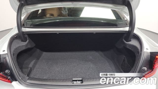 Volvo S60 2021 — ფოტო 17/20