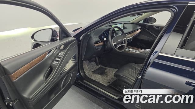 Genesis Electrified G80 2023 — Şəkil 10/20
