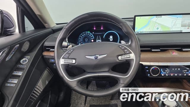 Genesis Electrified G80 2023 — Şəkil 13/20
