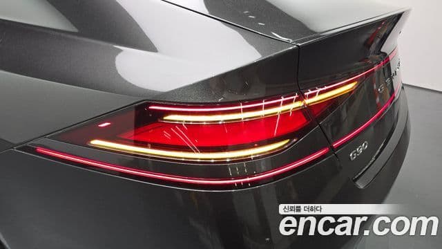 Genesis G90 2022 — Photo 26/31