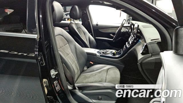 Mercedes-Benz GLC-Class 2019 — Фото 12/20