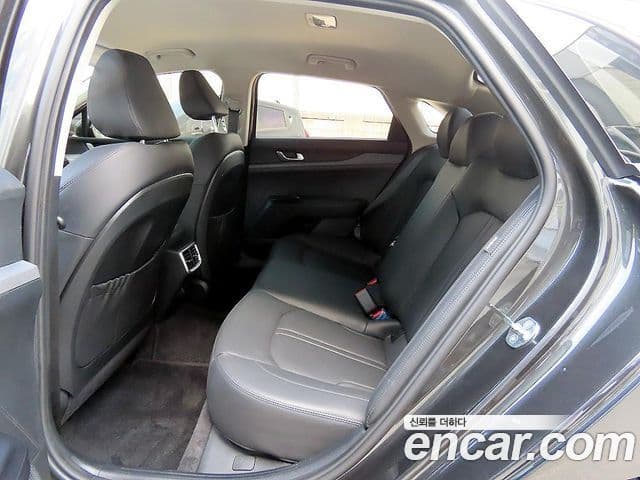 Kia K5 2023 — Şəkil 5/19